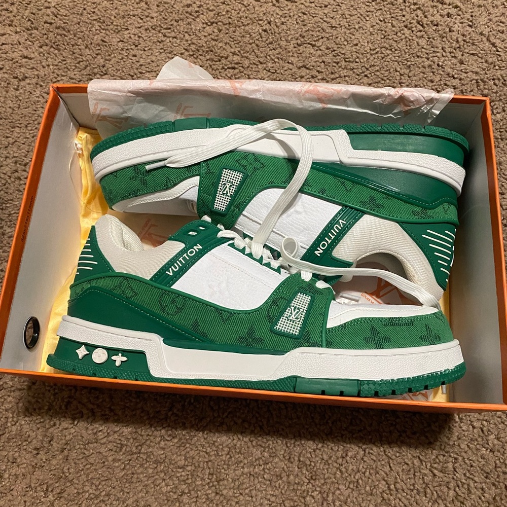 LV TRAINERS
